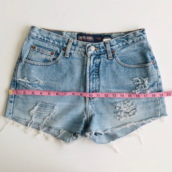 Limited Jeans Distressed Denim Shorts - Picture 2 of 7